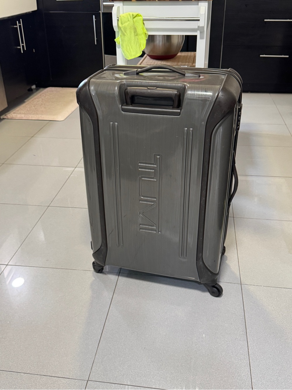 Tumi Vapor large trip 28 inches 28027SQZ Spinner 4 wheel